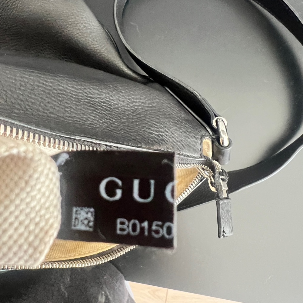 SOLD. Gucci Medium Soho Messenger Bag - Picture 14 of 16